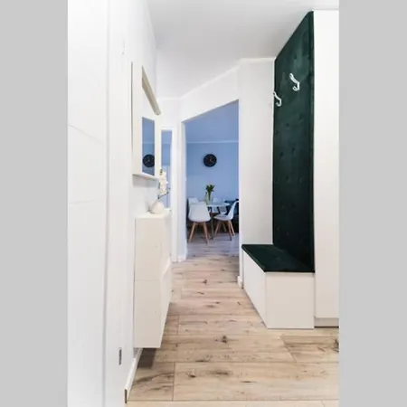 4 On Martket Square - View - 150 M Town Hall