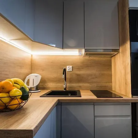 4 On Martket Square - View - 150 M Town Hall